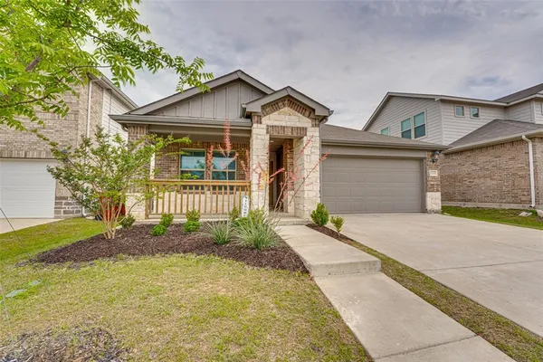 $2,249 | 1115 Enchanted Rock Lane, Royse City, TX 75189