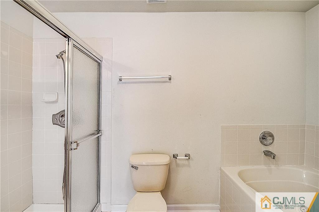 36 Hawthorne Road North Brunswick, NJ 08902 - Photo 28 of 49 Gallery Image 28