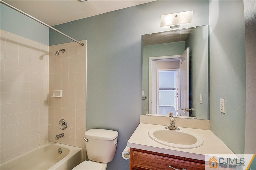 36 Hawthorne Road North Brunswick, NJ 08902 - Photo 35 of 49 Gallery Image 35