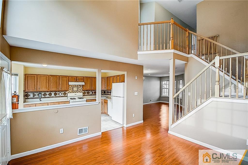 36 Hawthorne Road North Brunswick, NJ 08902 - Photo 9 of 49 Gallery Image 9