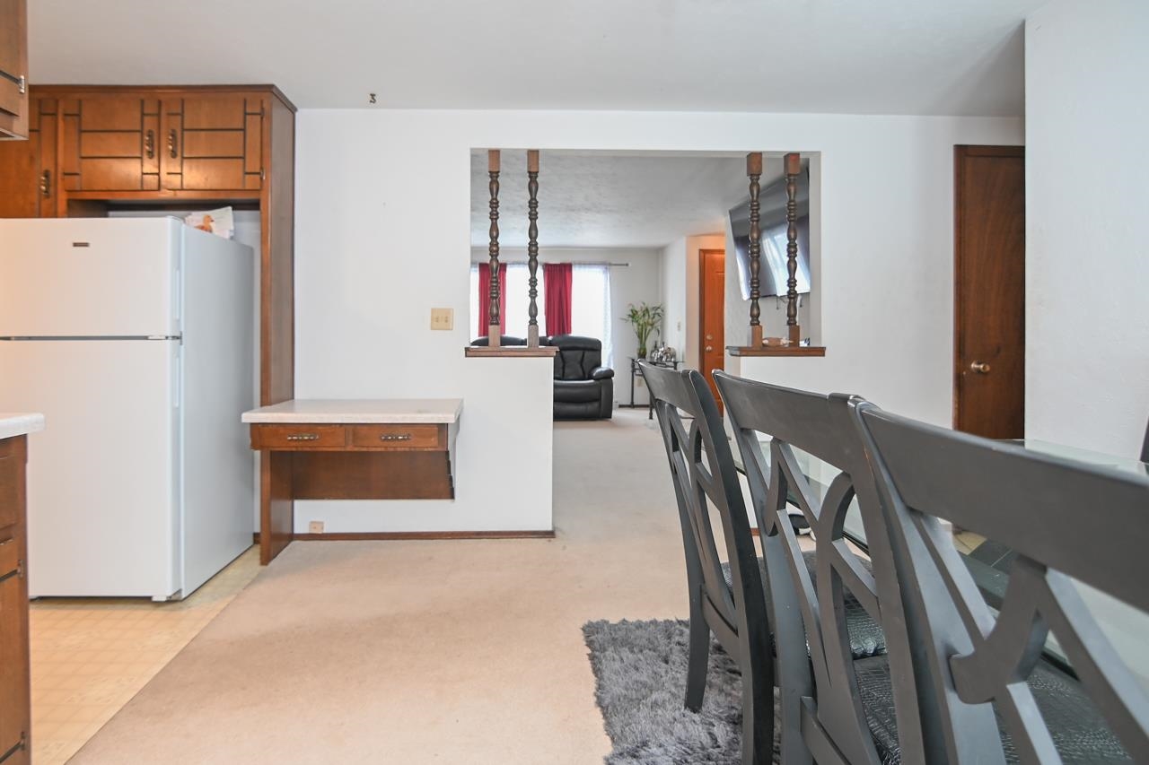 441 Menlo Park Road Green Bay, WI 54302 - Photo 13 of 27