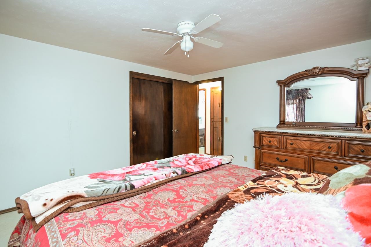 441 Menlo Park Road Green Bay, WI 54302 - Photo 15 of 27