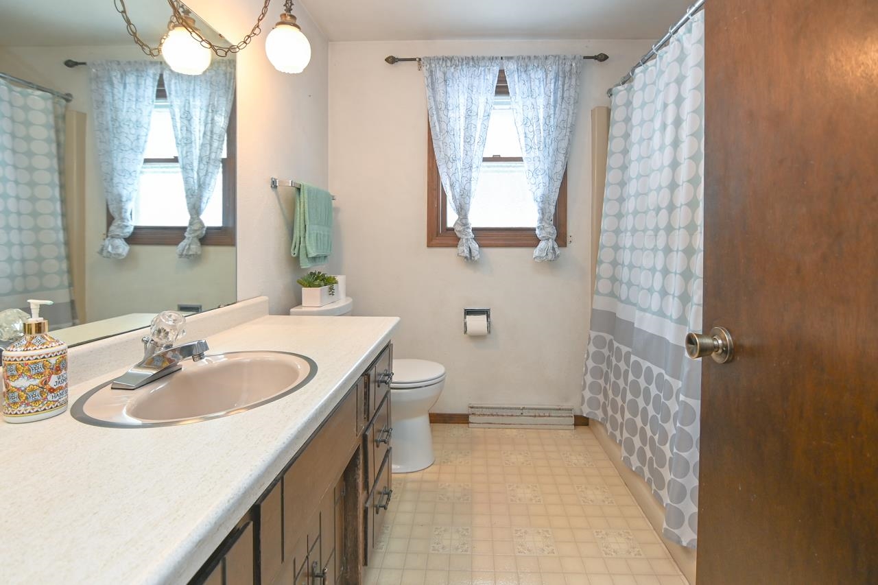 441 Menlo Park Road Green Bay, WI 54302 - Photo 21 of 27