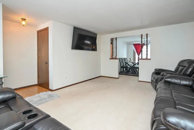 $310,000 | 441 Menlo Park Road, Green Bay, WI 54302