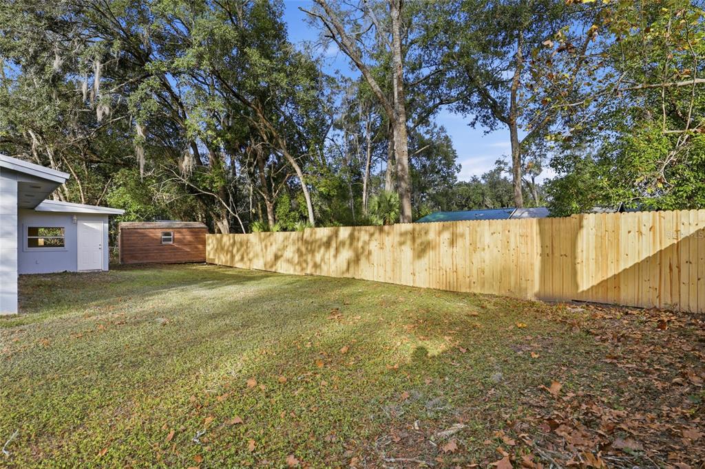 331 Northeast 2nd Street Williston, FL 32696 - Photo 28 of 29 a view of a backyard