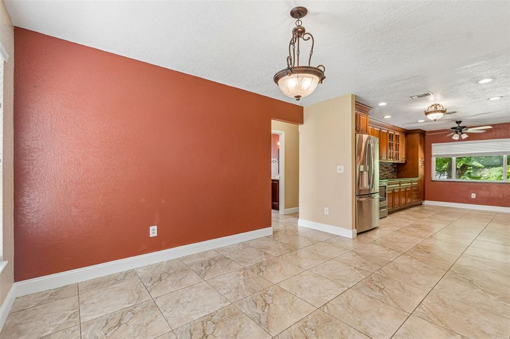 15109 Springview Street Tampa, FL 33624 - Photo 12 of 31