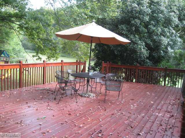 133 Roquemore Road Clemmons, NC 27012 - Photo 13 of 16 Patio/Deck.