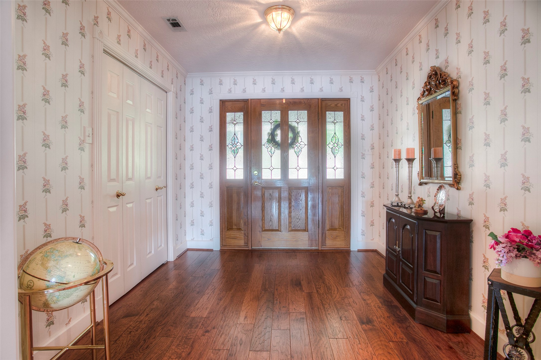 2008 Wickersham Drive Huntsville, TX 77340 - Photo 13 of 49 a view of a livingroom with furniture and hardwood floor