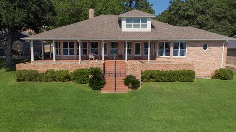 $650,000 | 2008 Wickersham Drive, Huntsville, TX 77340