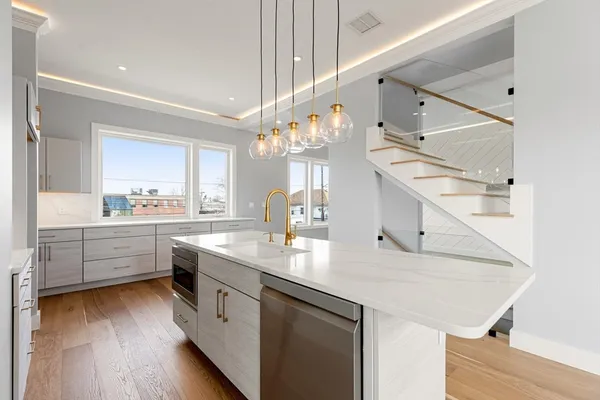 $1,429,000 | 312 Newton Street, Unit 1A, Waltham, MA 02453