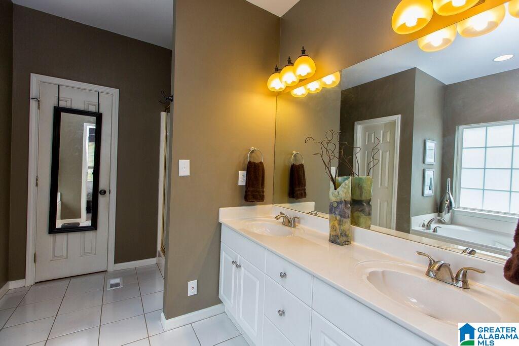 4572 South Shades Crest Road Helena, AL 35022 - Photo 13 of 27