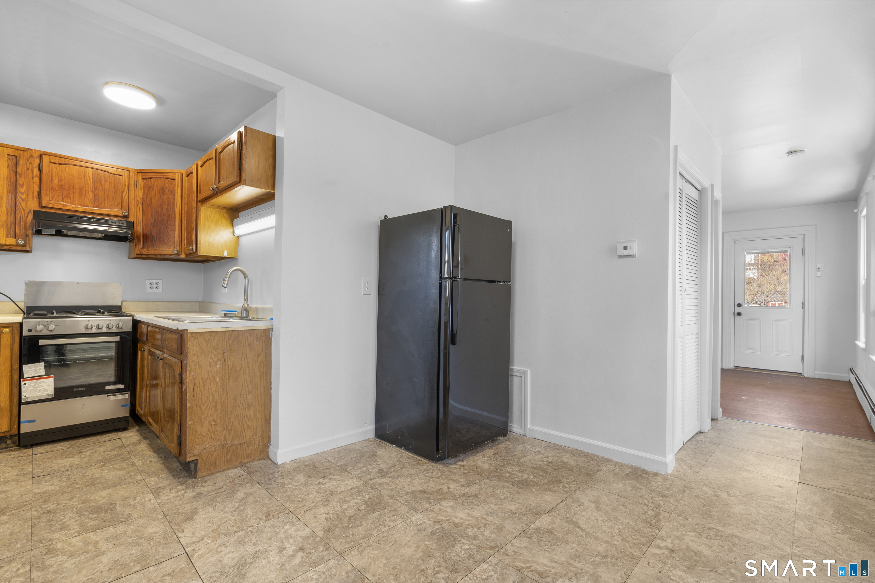 19 Jackson Street Ansonia, CT 06401 - Photo 13 of 24