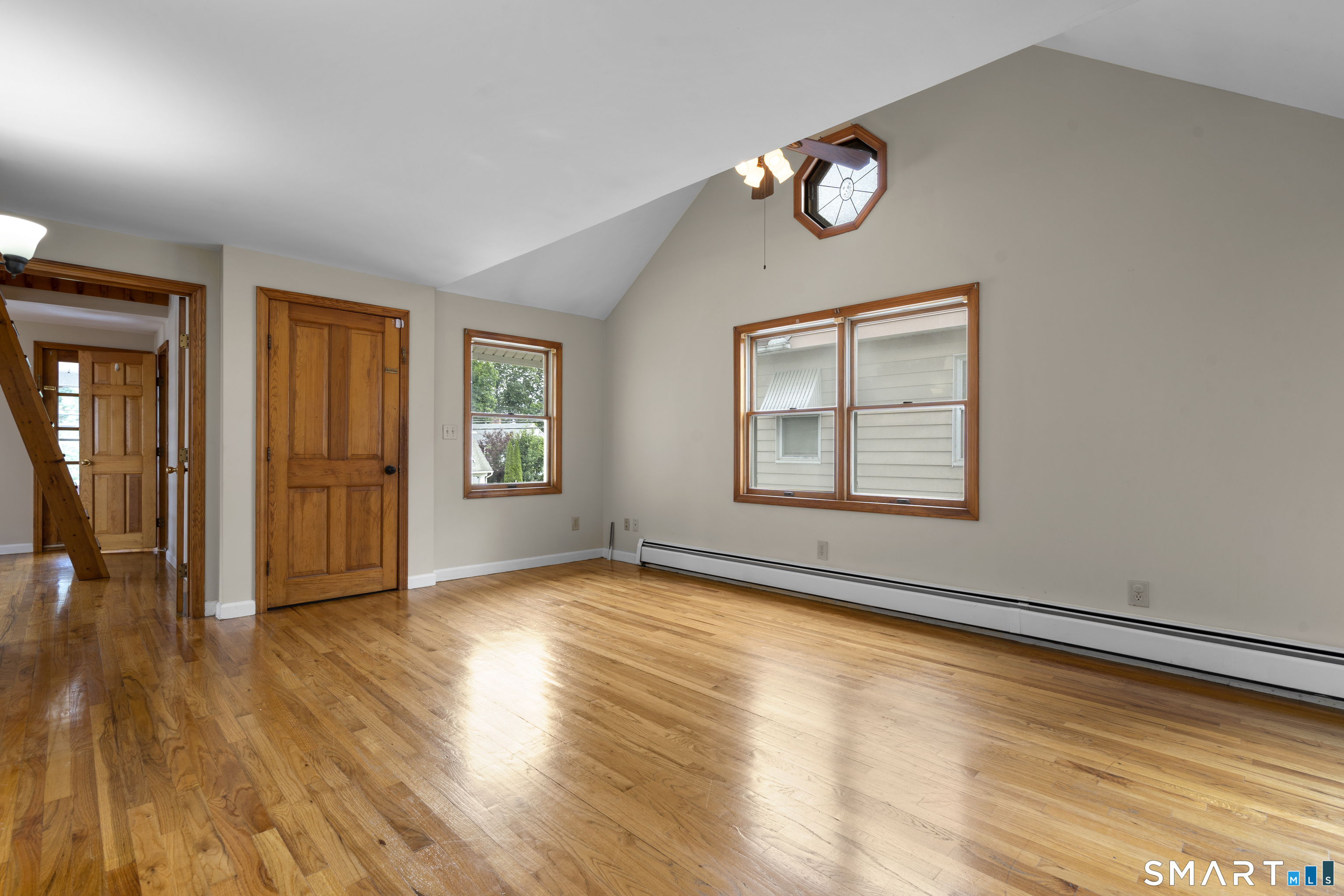 19 Jackson Street Ansonia, CT 06401 - Photo 3 of 24