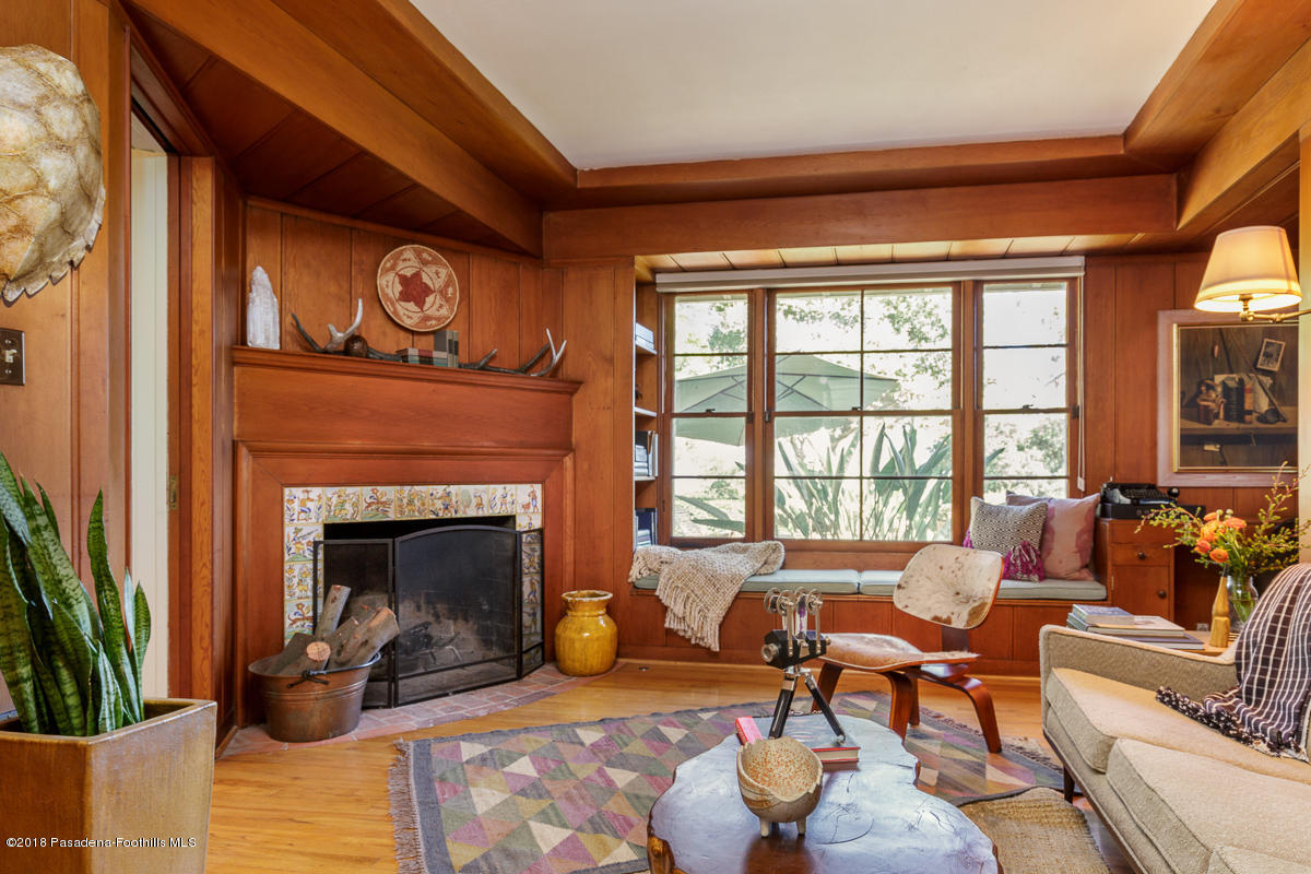 1555 Scenic Drive Pasadena, CA 91103 - Photo 11 of 64 8-1555 Scenic_258v1_mls