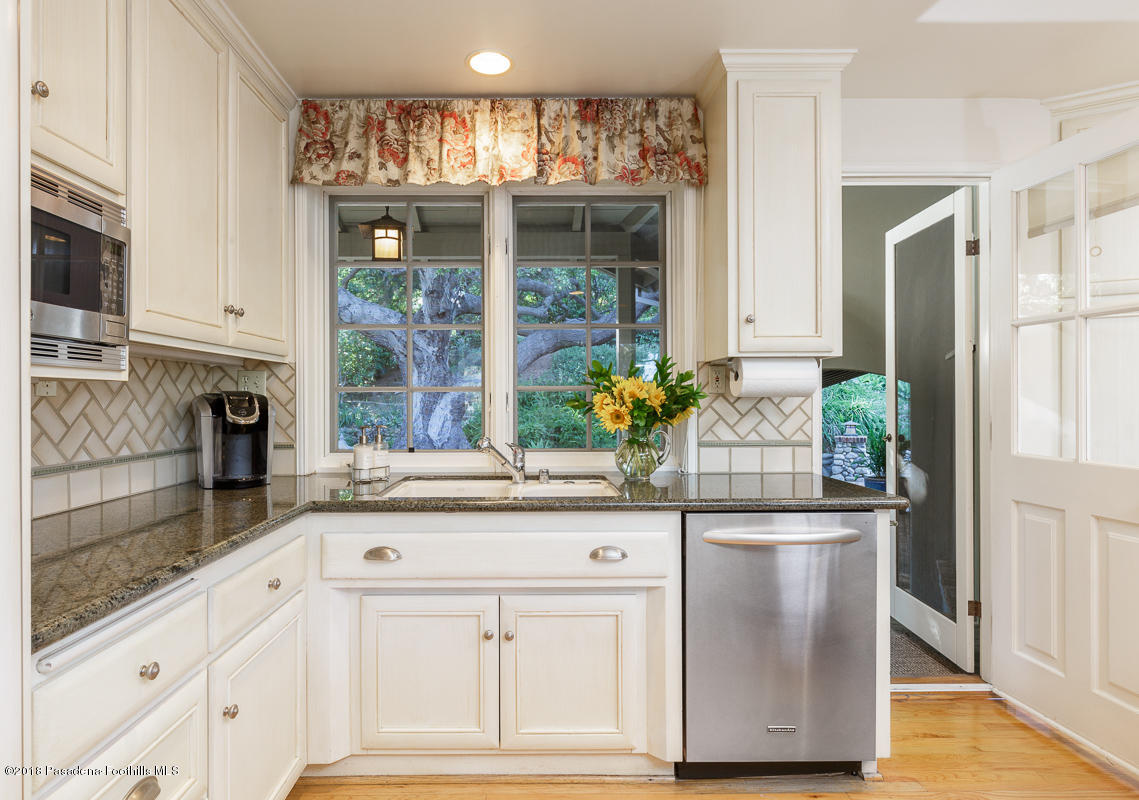 1555 Scenic Drive Pasadena, CA 91103 - Photo 16 of 64 16-1555 Scenic_407v1_mls