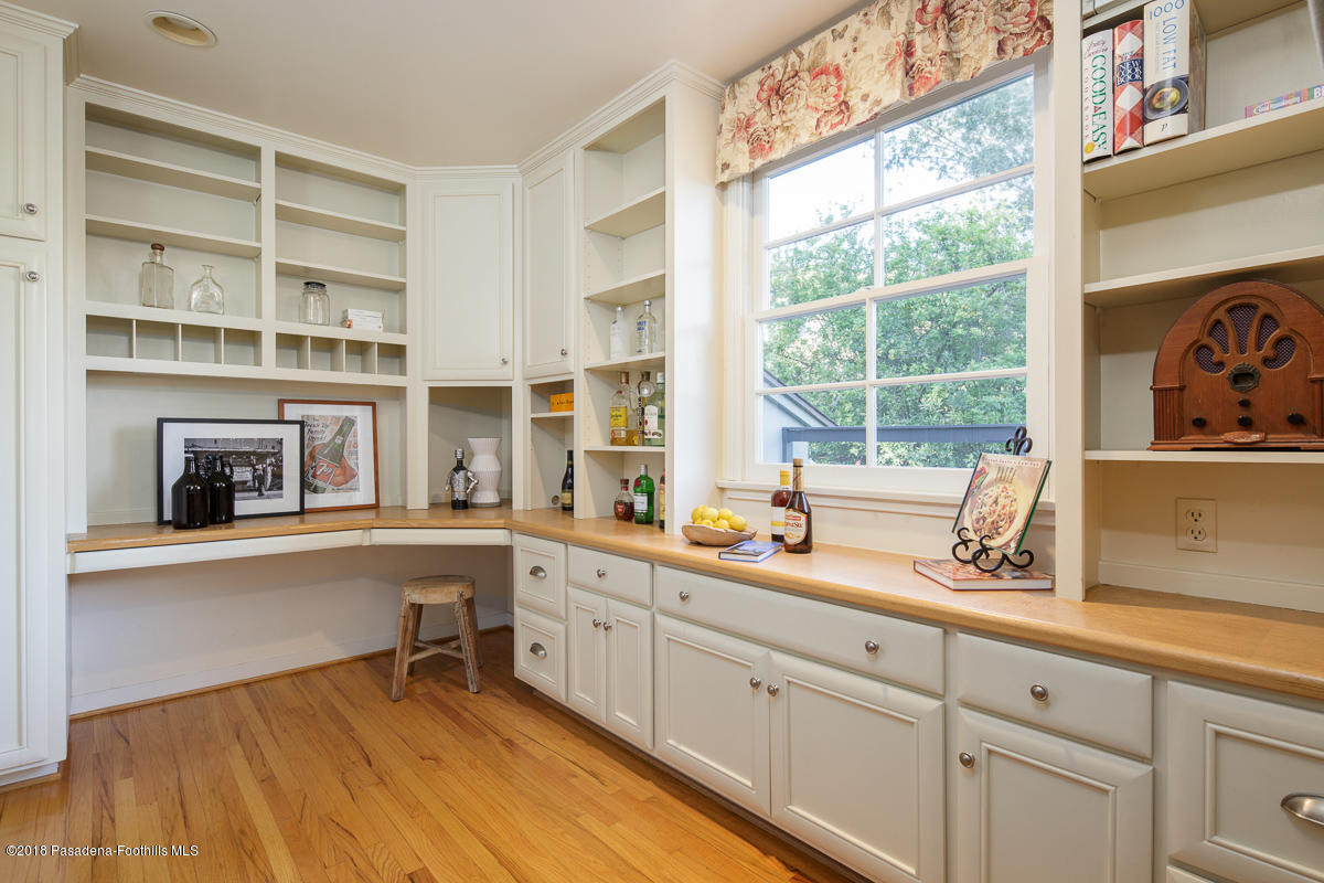 1555 Scenic Drive Pasadena, CA 91103 - Photo 19 of 64 18-1555 Scenic_432v1_mls