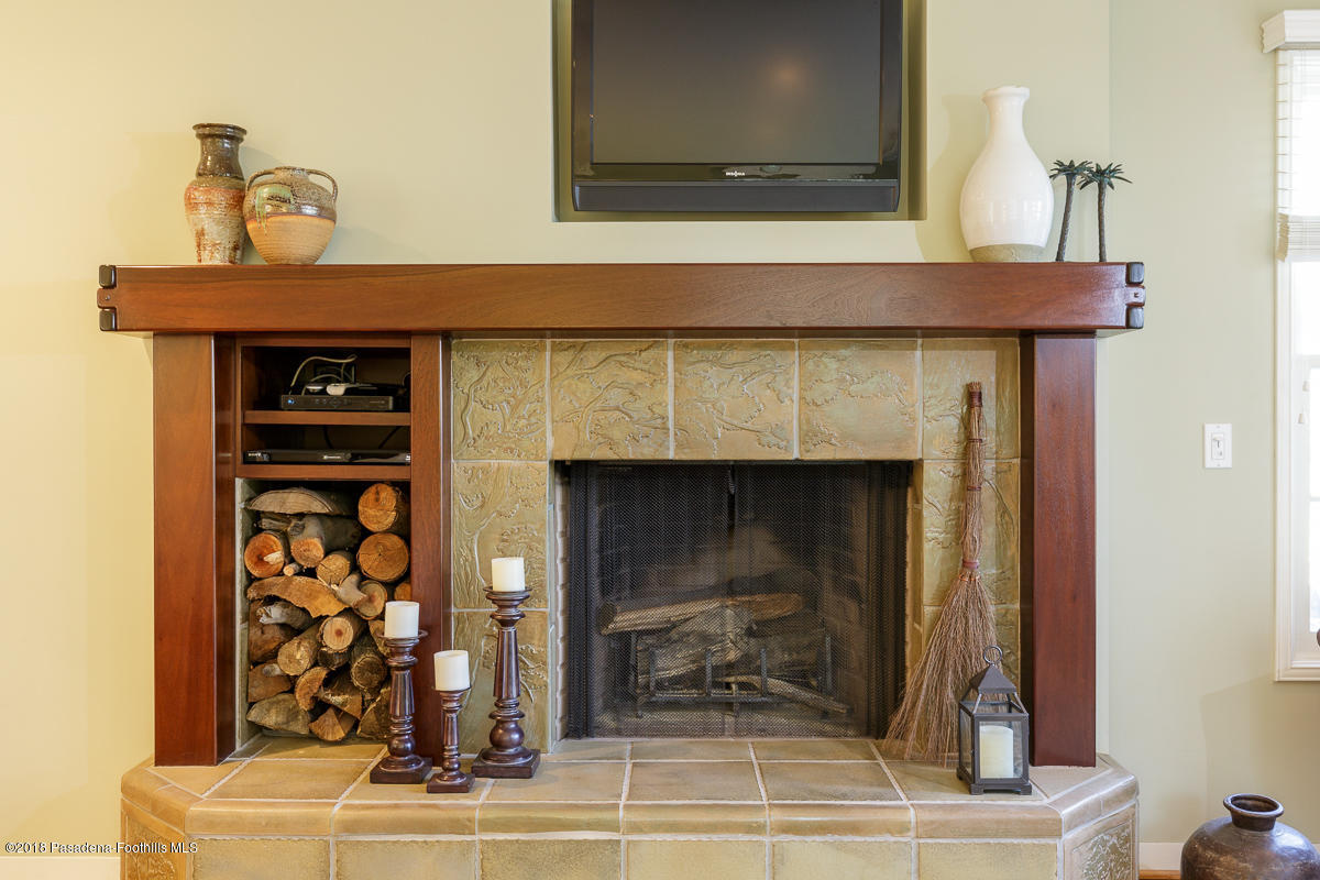 1555 Scenic Drive Pasadena, CA 91103 - Photo 23 of 64 23.1555 Scenic_205_mls