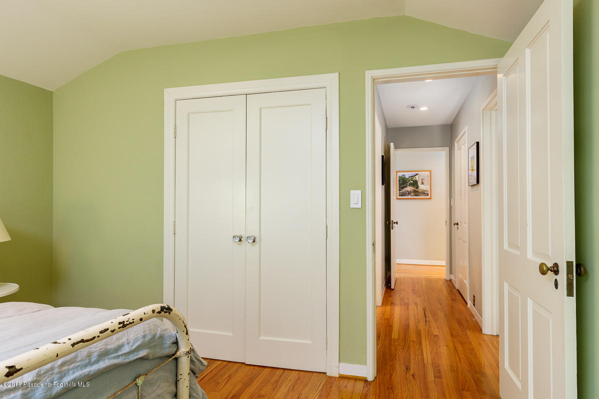 1555 Scenic Drive Pasadena, CA 91103 - Photo 34 of 64 35-1555 Scenic_084v1_mls