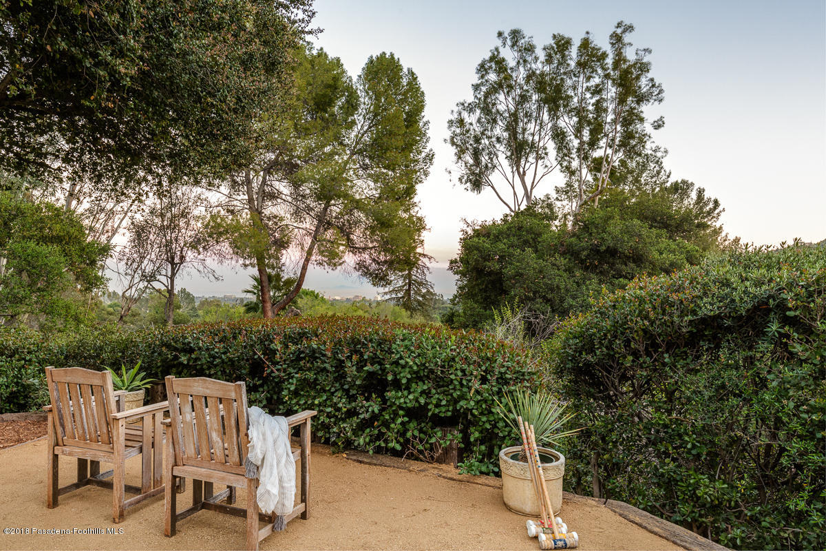 1555 Scenic Drive Pasadena, CA 91103 - Photo 38 of 64 1555 Scenic_638v1_mls