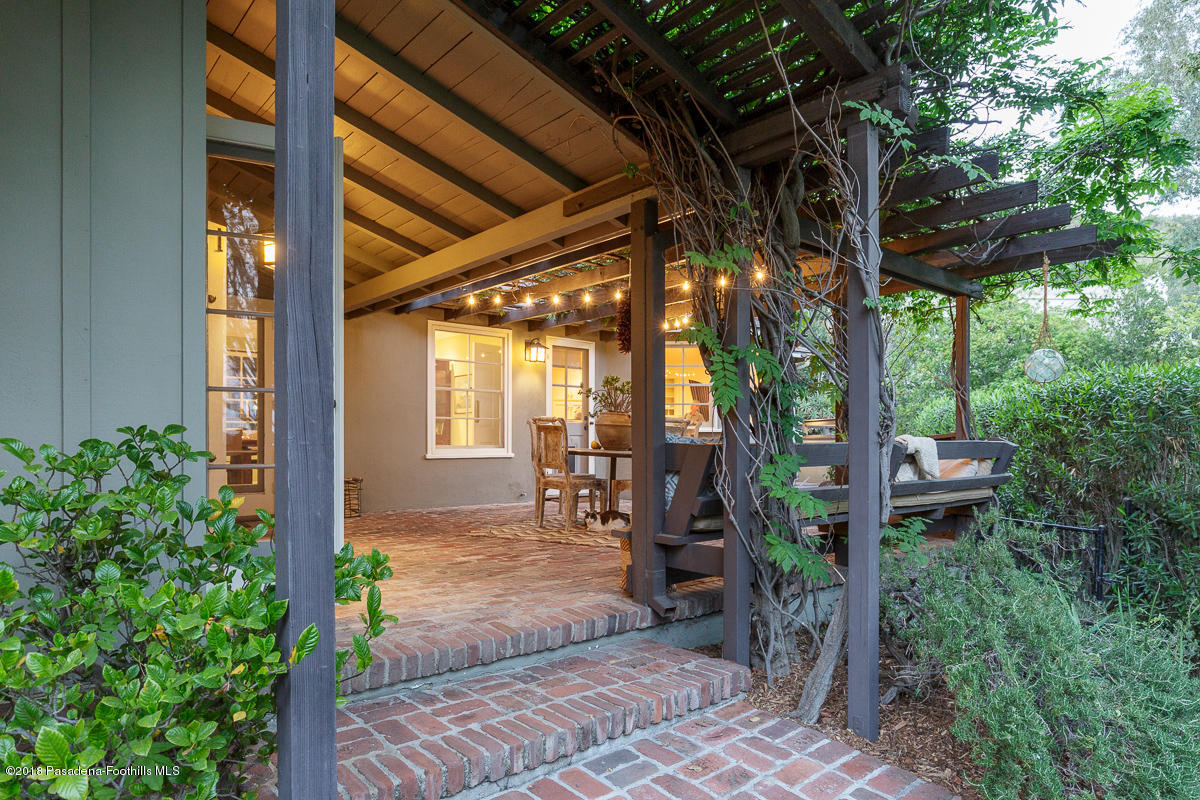 1555 Scenic Drive Pasadena, CA 91103 - Photo 46 of 64 41-1555 Scenic_657_mls