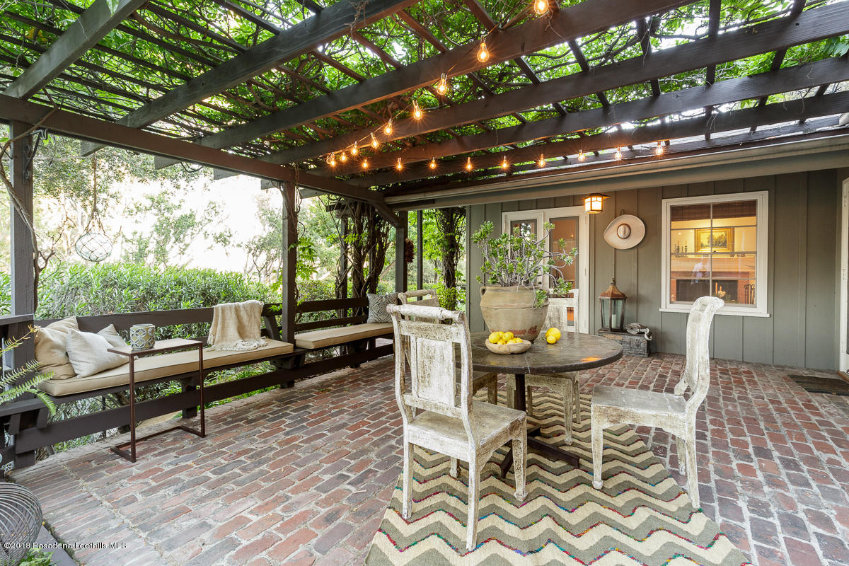 1555 Scenic Drive Pasadena, CA 91103 - Photo 48 of 64 43-1555 Scenic_598_mls