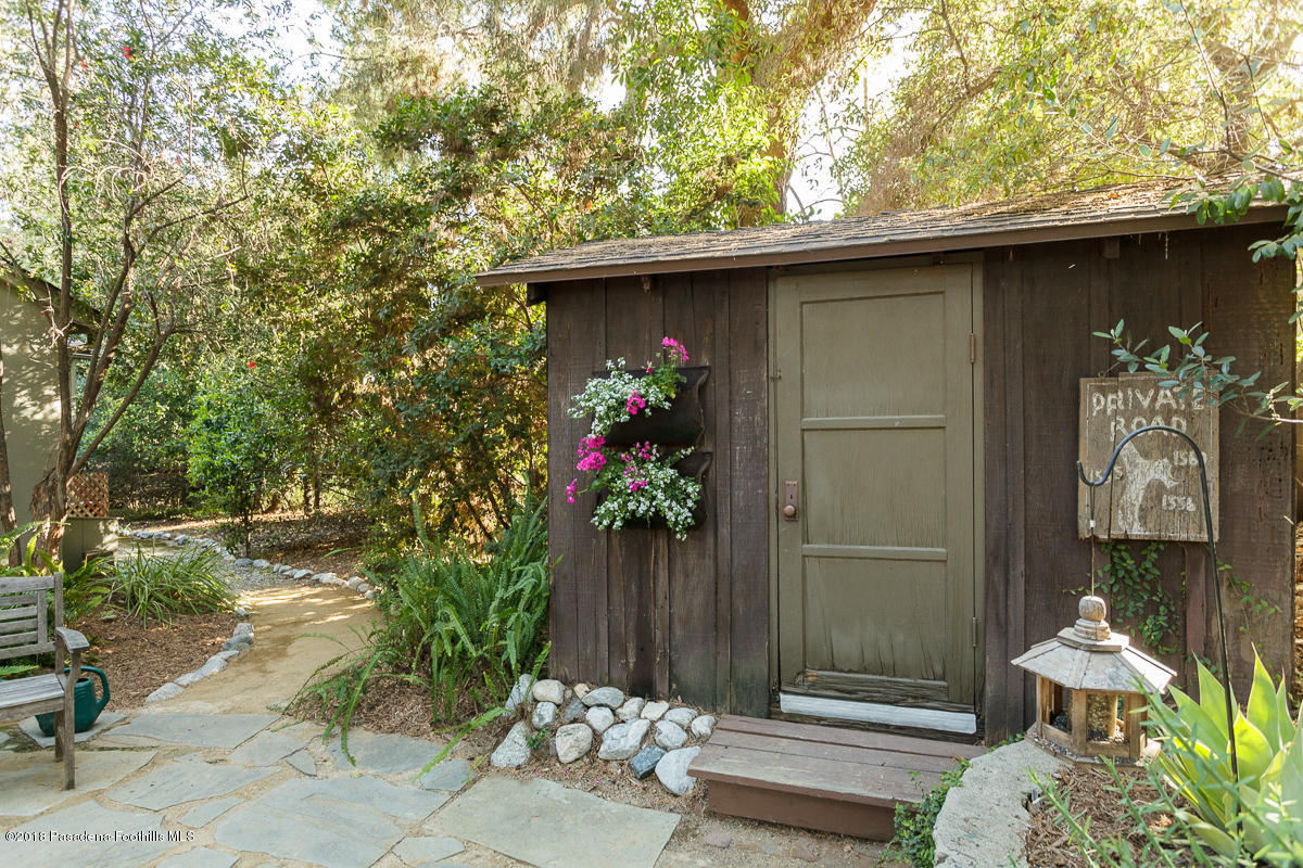 1555 Scenic Drive Pasadena, CA 91103 - Photo 51 of 64 48-1555 Scenic_038_mls