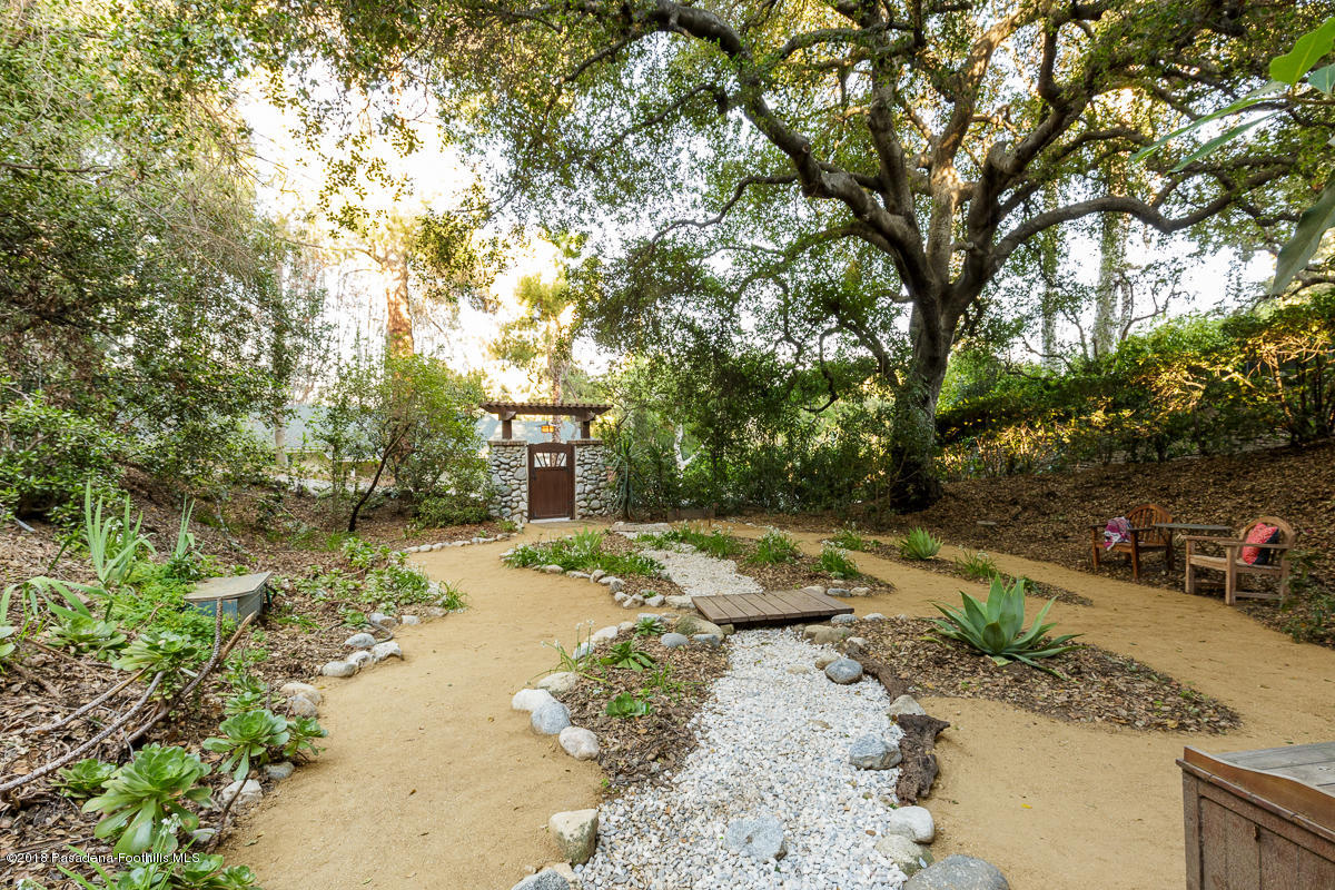 1555 Scenic Drive Pasadena, CA 91103 - Photo 53 of 64 50-1555 Scenic_573_mls