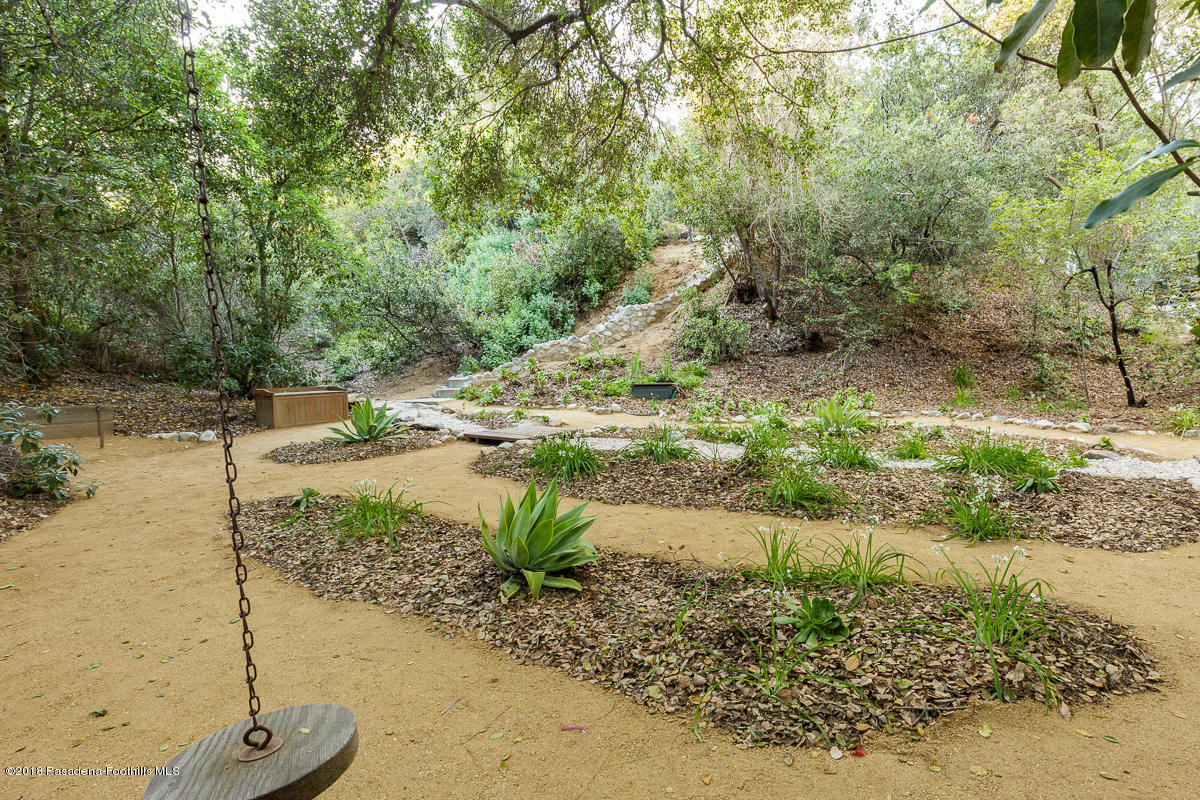 1555 Scenic Drive Pasadena, CA 91103 - Photo 57 of 64 52a-1555 Scenic_577_mls