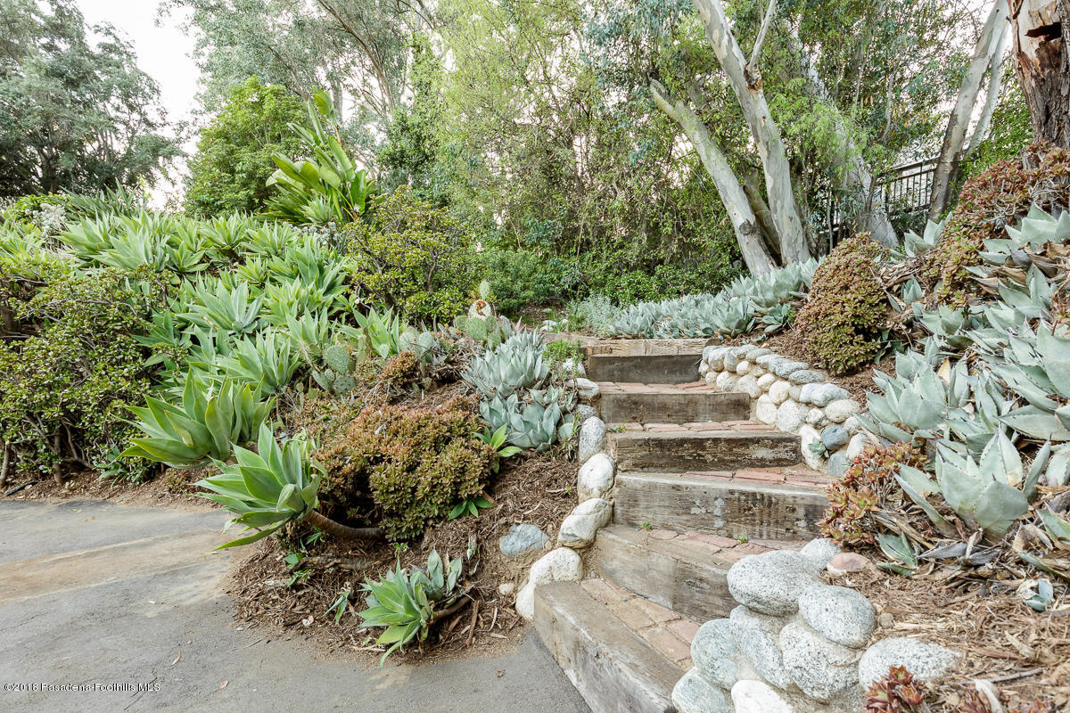 1555 Scenic Drive Pasadena, CA 91103 - Photo 60 of 64 55-1555 Scenic_617_mls