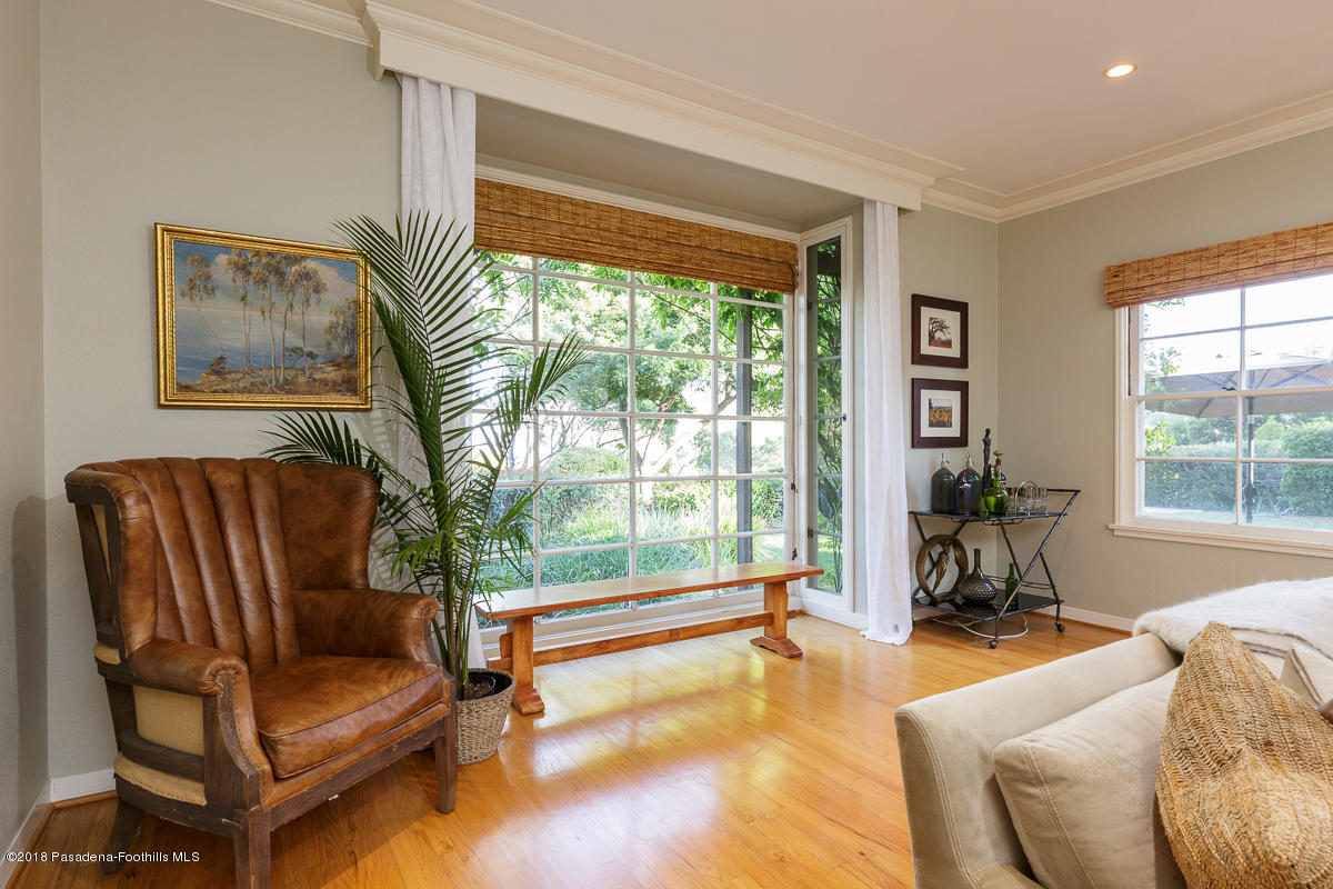 1555 Scenic Drive Pasadena, CA 91103 - Photo 9 of 64 6a-1555 Scenic_510_mls