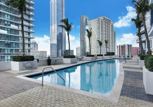 $3,400 | 60 Southwest 13th Street, Unit 2218, Miami, FL 33130