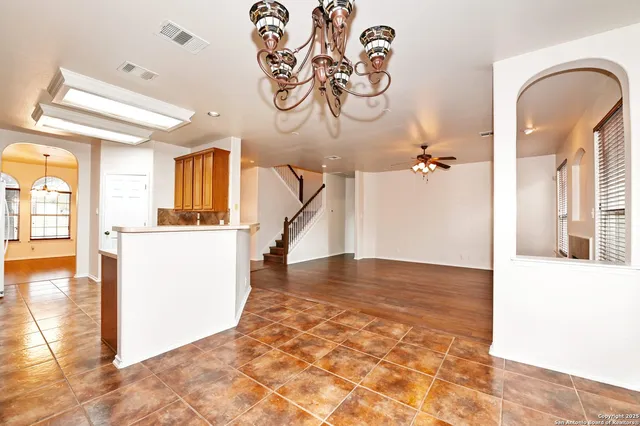 $2,550 | 611 American Flag, Schertz, TX 78108