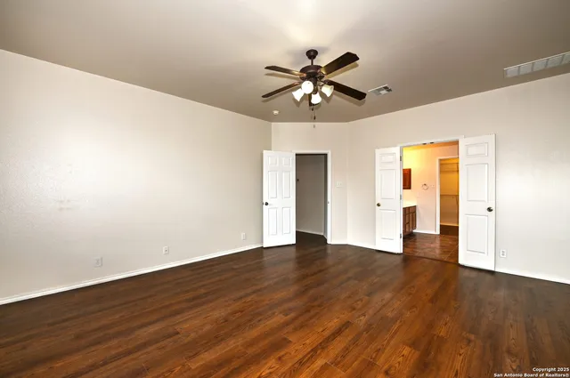 $2,550 | 611 American Flag, Schertz, TX 78108