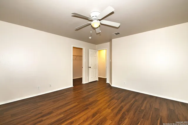 $2,550 | 611 American Flag, Schertz, TX 78108