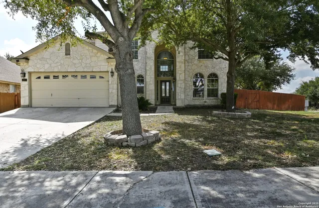 $2,550 | 611 American Flag, Schertz, TX 78108