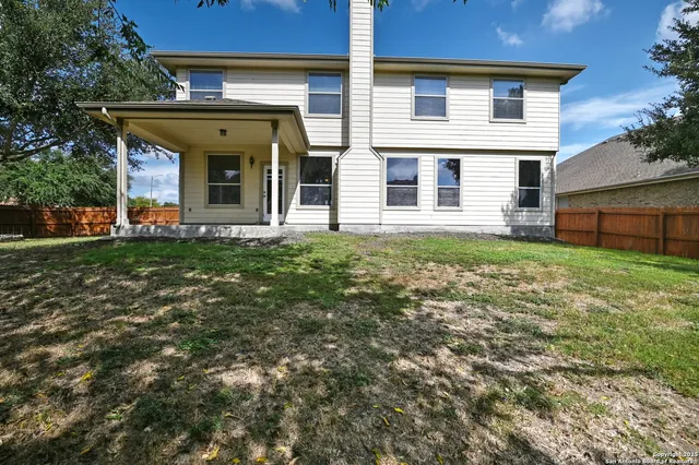 $2,550 | 611 American Flag, Schertz, TX 78108