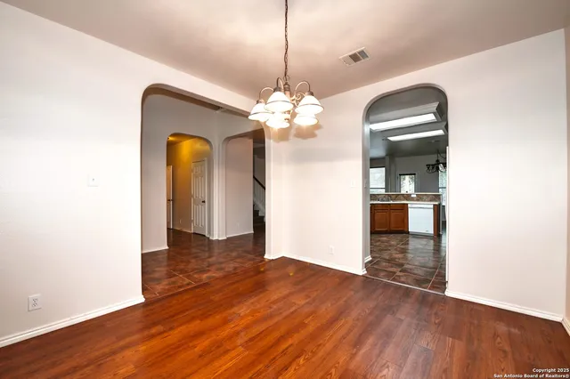 $2,550 | 611 American Flag, Schertz, TX 78108