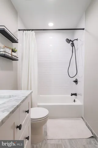 $640,000 | 4505 Aubrey Avenue, Philadelphia, PA 19114