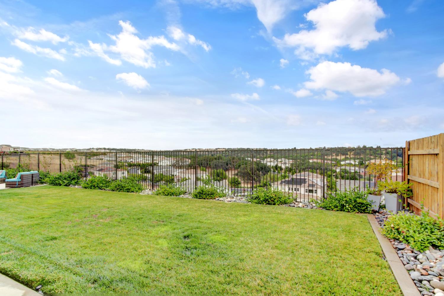 1229 Buck Ridge Drive Rocklin, CA 95765 - Photo 41 of 62