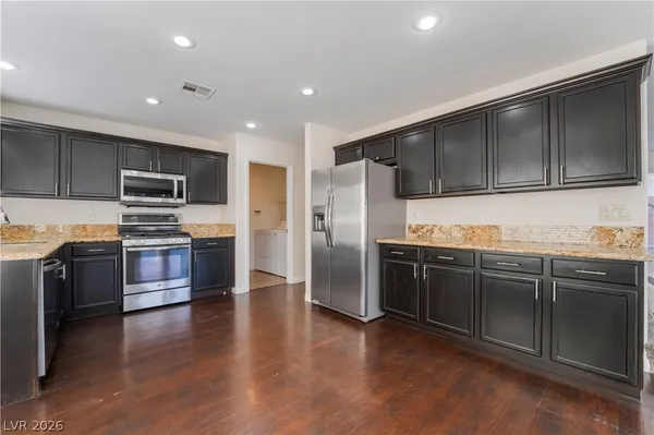 $2,250 | 3216 River Glorious Lane, Las Vegas, NV 89135