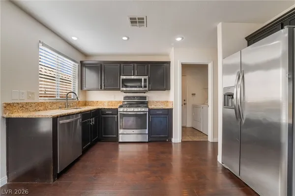 $2,250 | 3216 River Glorious Lane, Las Vegas, NV 89135