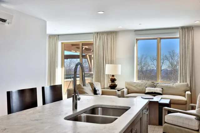 $1,390,000 | 140 Lodge Road, Unit 11, Ludlow, VT 05149