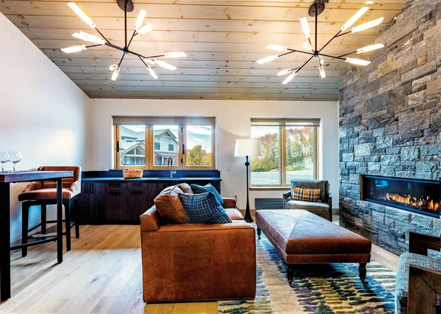 $1,390,000 | 140 Lodge Road, Unit 11, Ludlow, VT 05149