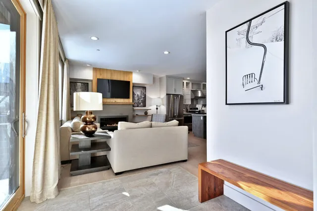 $1,390,000 | 140 Lodge Road, Unit 11, Ludlow, VT 05149