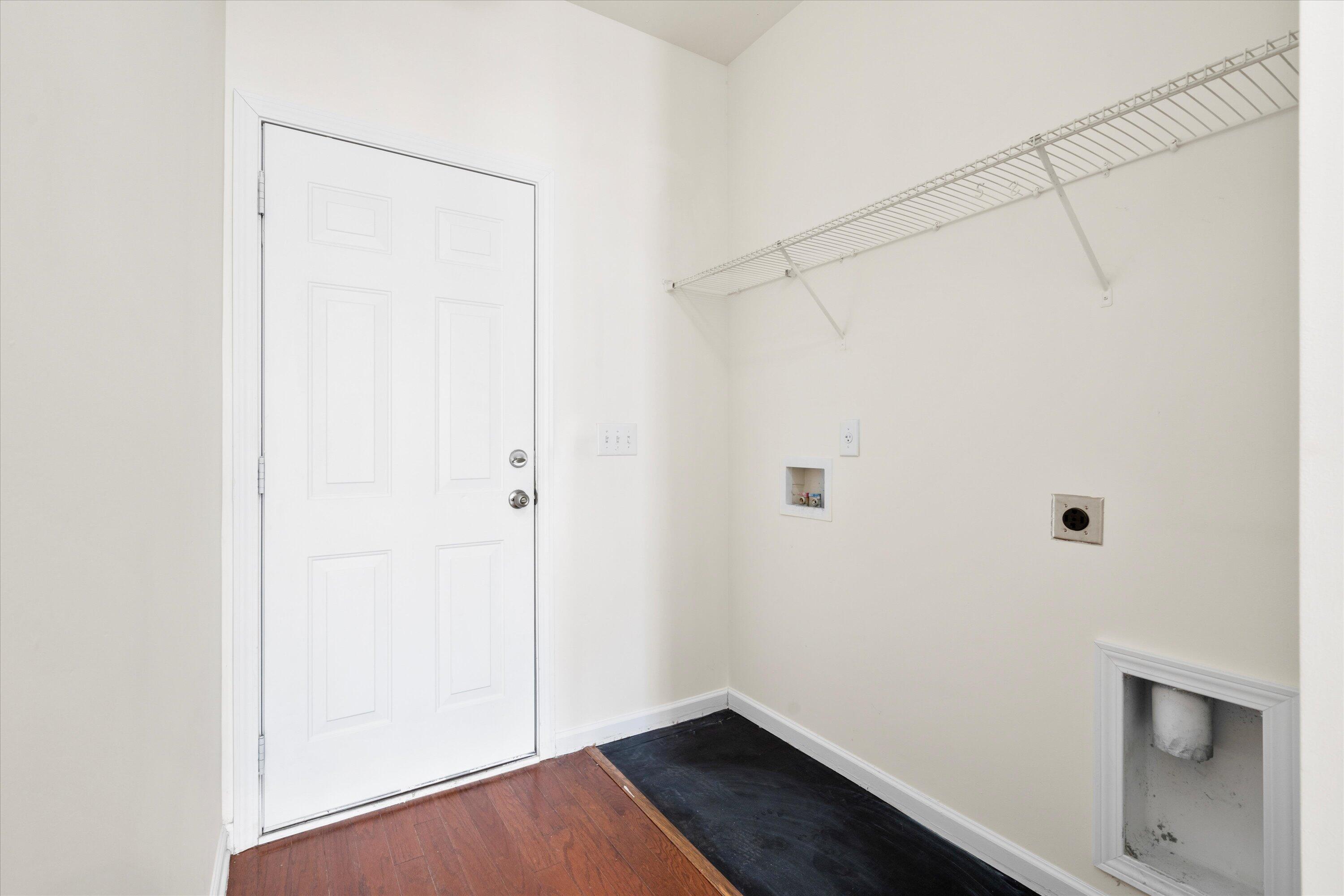 3707 Blackjack Road Ladson, SC 29456 - Photo 33 of 41 Laundry