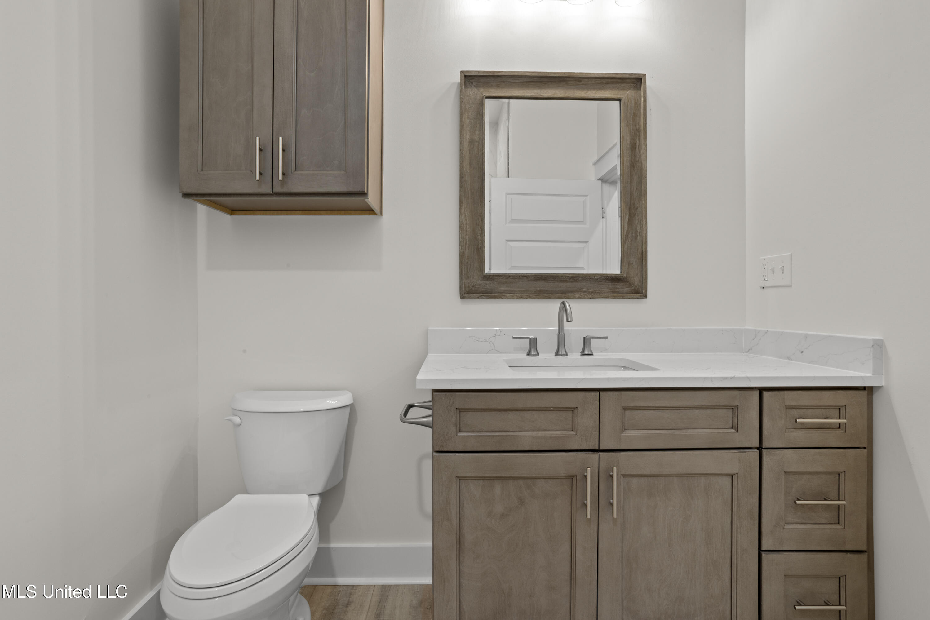 124 Court Street, Unit 203 Bay St. Louis, MS 39520 - Photo 13 of 55 035