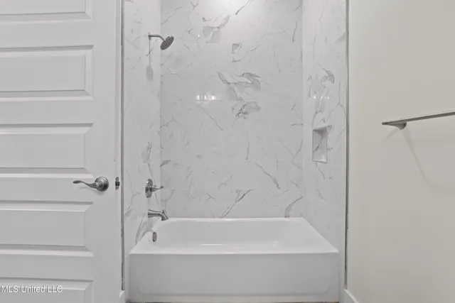 $389,900 | 124 Court Street, Unit 203, Bay St. Louis, MS 39520