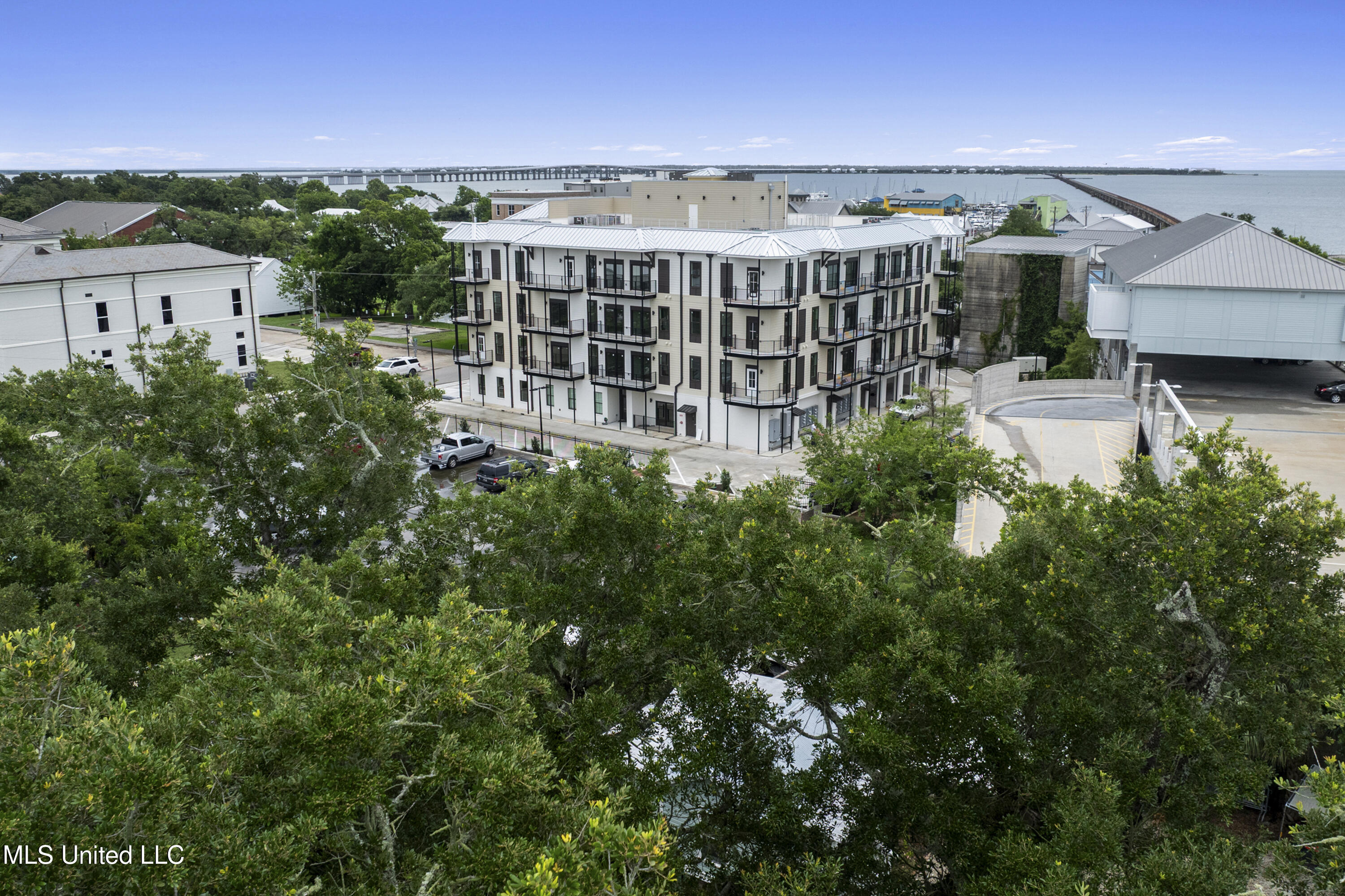 124 Court Street, Unit 203 Bay St. Louis, MS 39520 - Photo 21 of 55 103