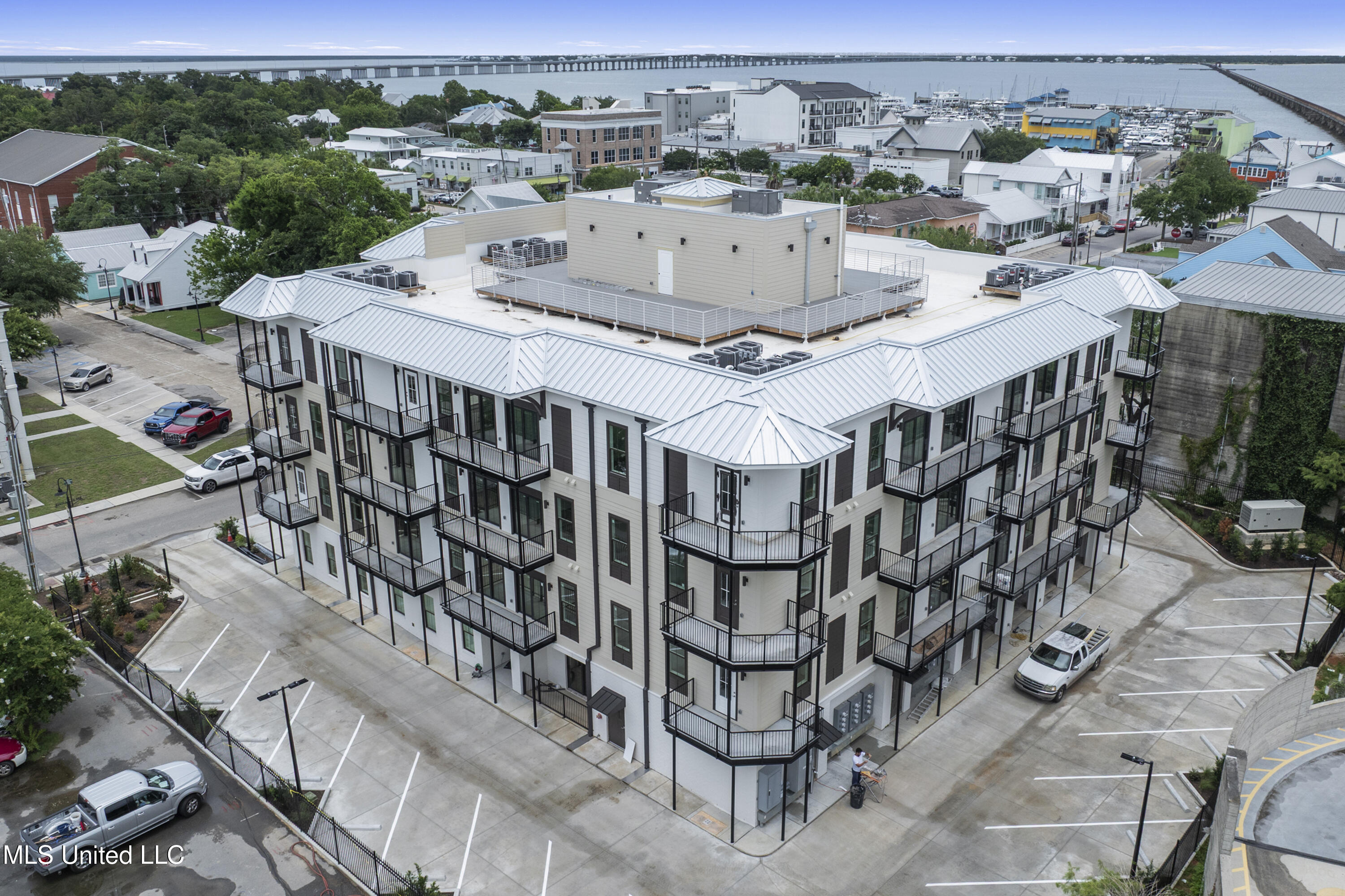 124 Court Street, Unit 203 Bay St. Louis, MS 39520 - Photo 43 of 55 081