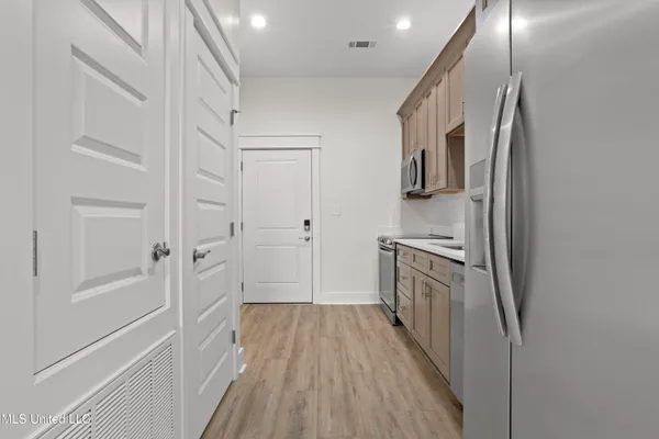 $349,900 | 124 Court Street, Unit 203, Bay St. Louis, MS 39520